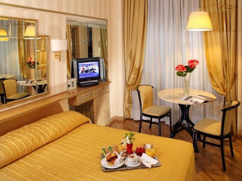 Hotel Oxford Róma Kültér fotó
