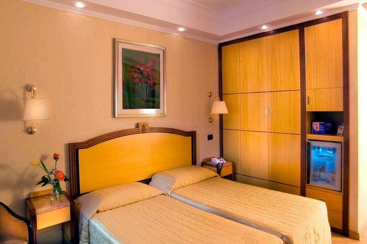 Hotel Oxford Róma Szoba fotó